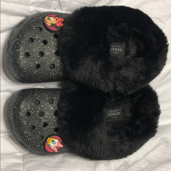 ice blue fuzzy crocs